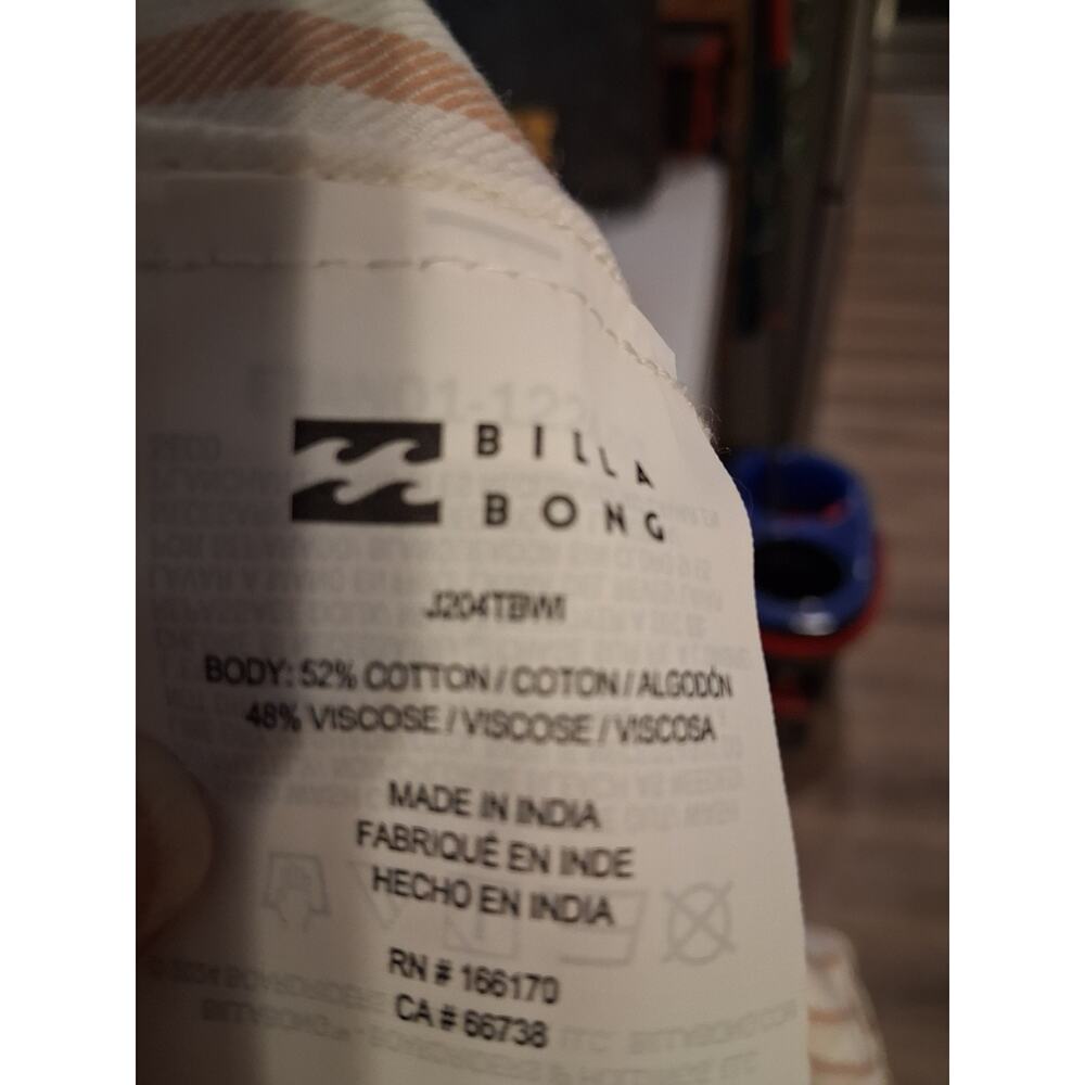 Billabong Women’s Wild Pursuit Cotton-Blend Shortall Sz. Med NWT - Picture 5 of 5